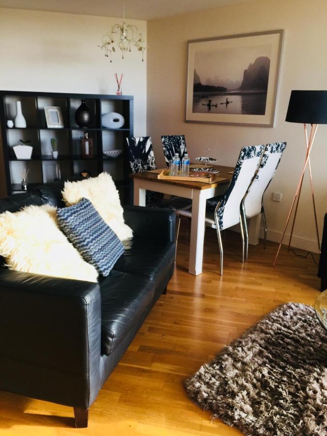 Sky Night Serviced Apartments Кардифф Экстерьер фото