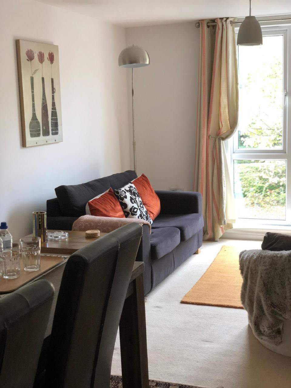 Sky Night Serviced Apartments Кардифф Экстерьер фото